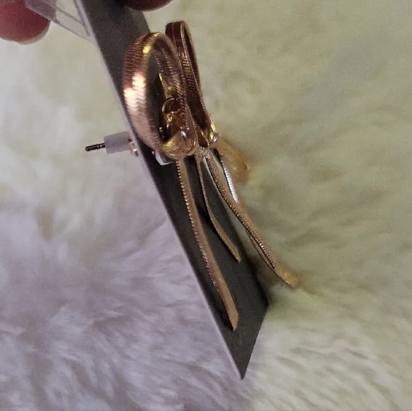 Nordstrom Gold Earrings with Bow Design and Polished Finish - Picture 3 of 3